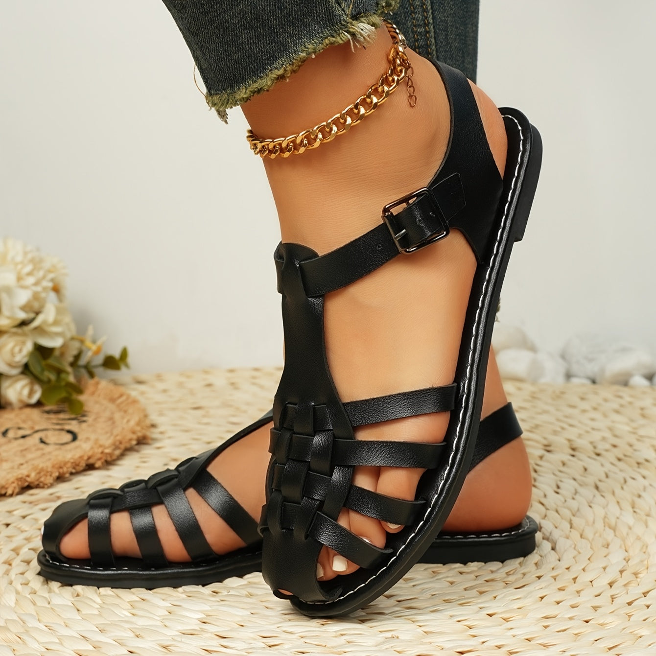Women's Woven Flat Sandals Solid Color Buckle Closed Toe Summer Footwear