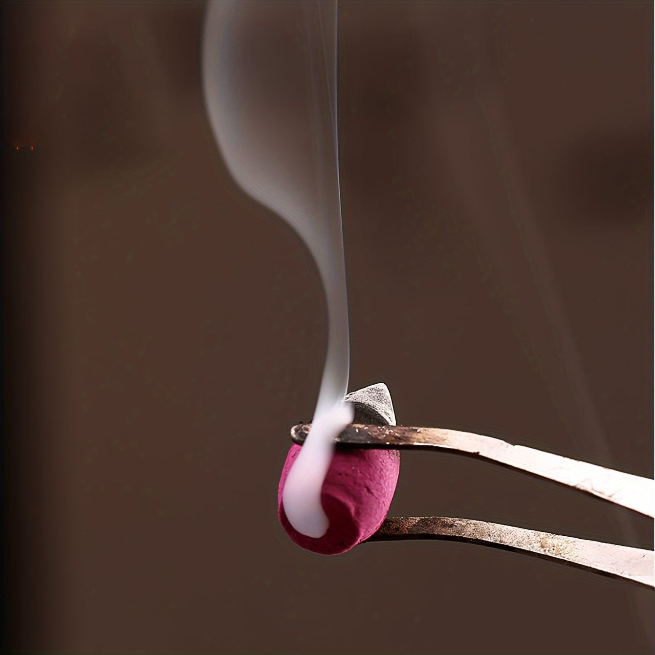 Lavender and Sandalwood Incense Grains for Aromatherapy and Home Deodorizing