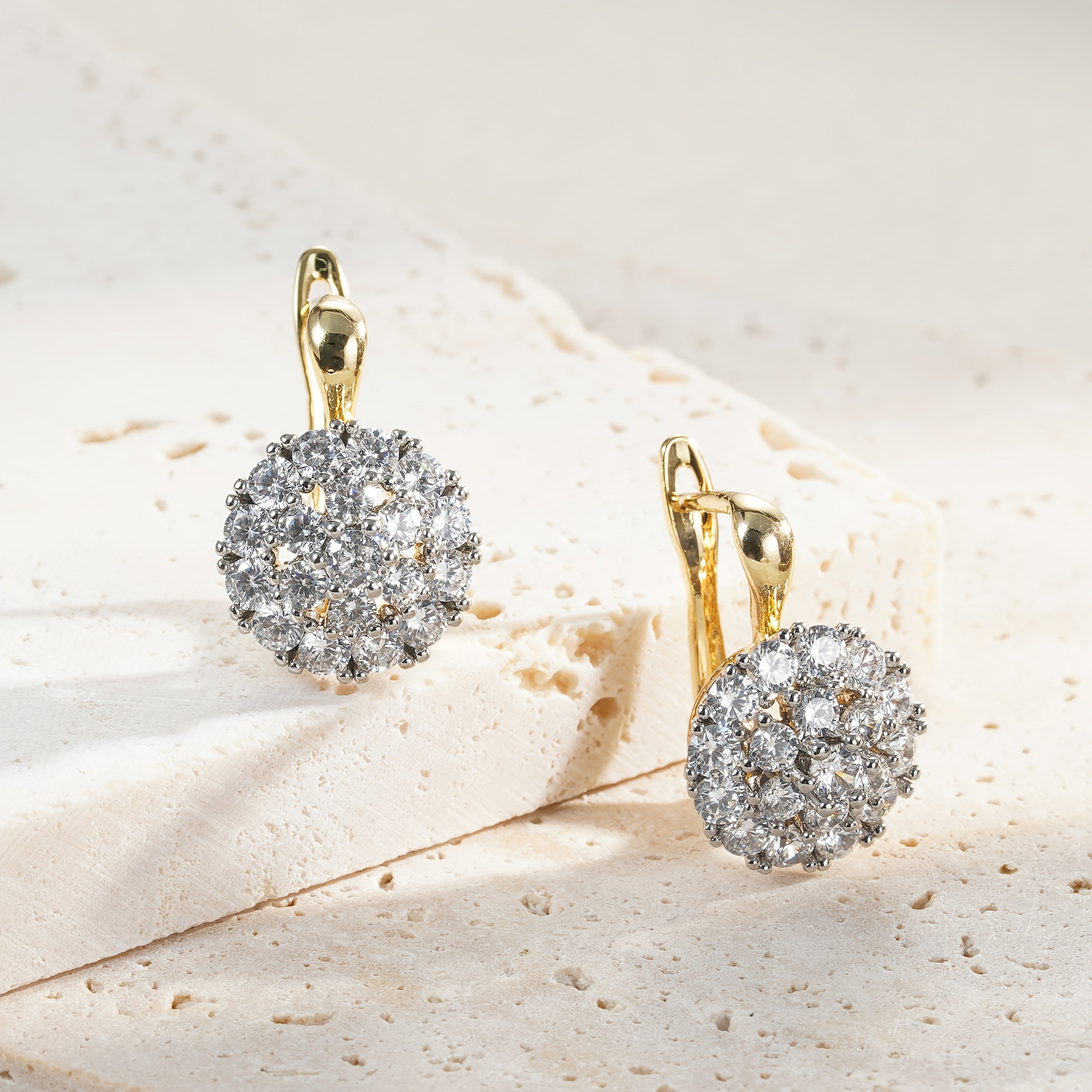 Conjunto de joyería de cobre con pendientes y anillo de zirconia sintética para mujer