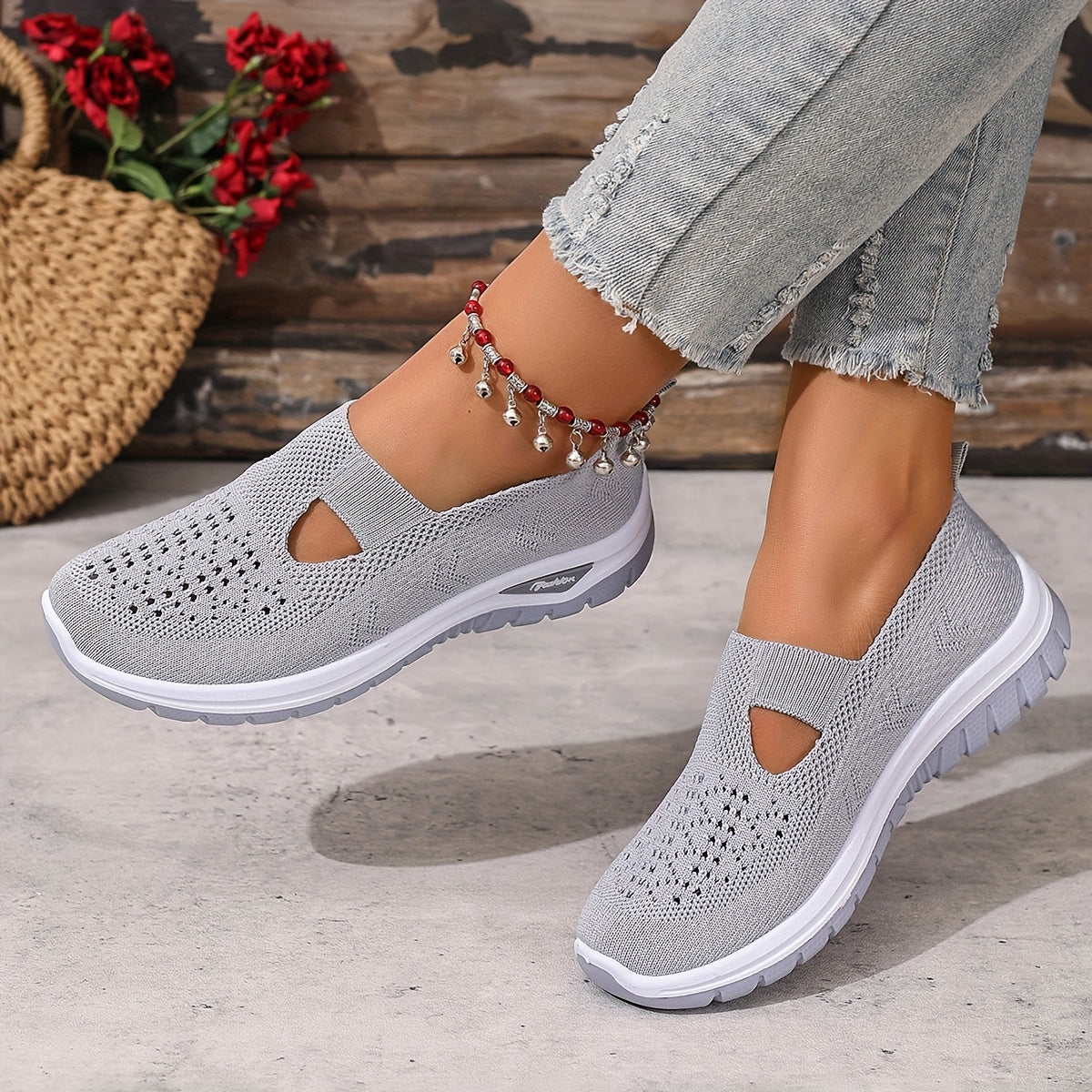 Women's Casual Slip-On Sneakers Lightweight Breathable White Shoes for Travel