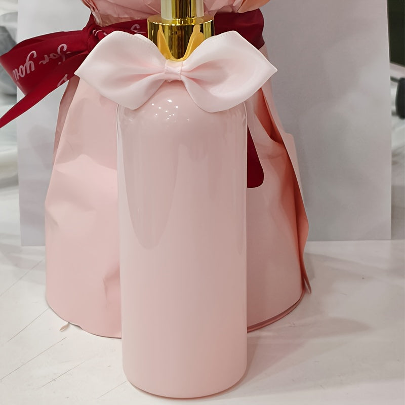 Одна пустая бутылка объемом 250 мл розового цвета с бантом для повторного заполнения стиральным порошком, гелем для душа, шампунем, лосьоном и кондиционером в качестве домашнего декора.