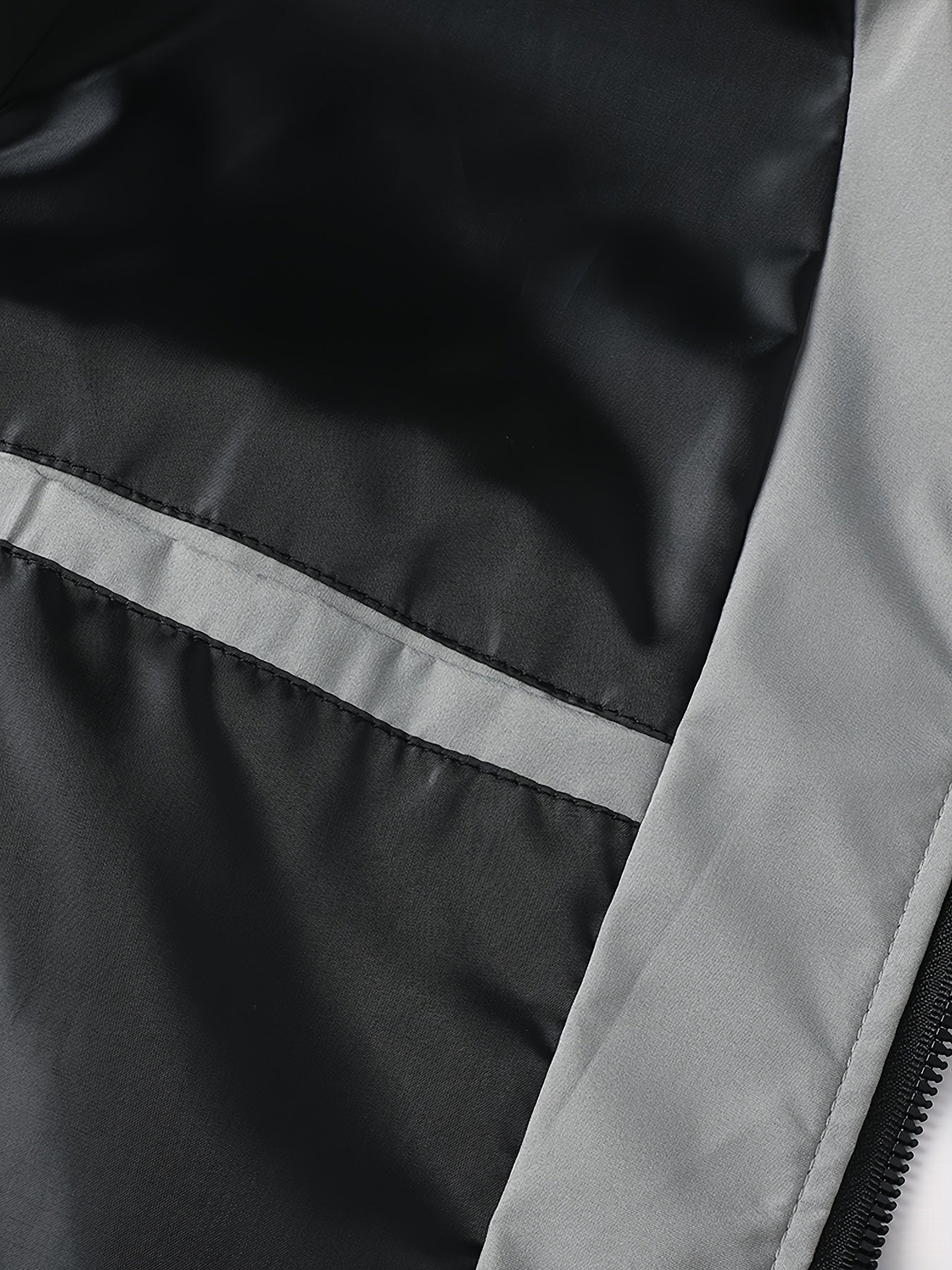 Ko'p funksiyali va qulay erkaklar uchun tasodifiy fermuarlı ko'ylaklar zamonaviy.