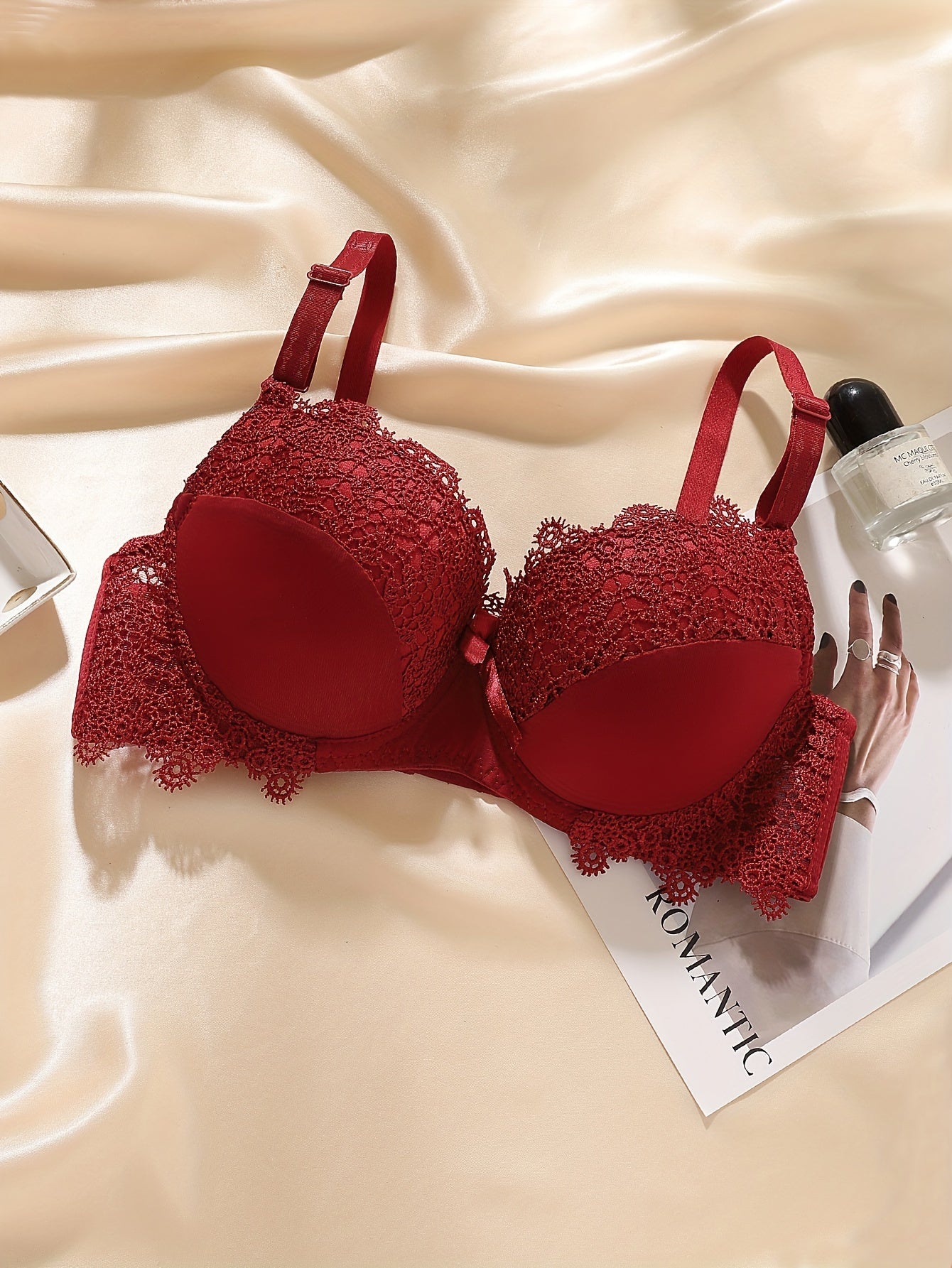 3 ta bir xil rangdagi ayollar uchun push up brasslar, B kub, qulay ichki kiyim