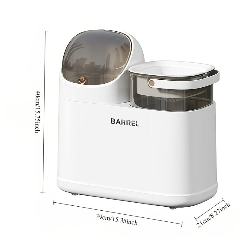 Katta ikki funktsiyali plastik choy damlash chiqindilarini ajratish uchun mo'ljallangan, yashil/quruq ajratish bilan, yashash xonasi, yotoqxona, ochiq joylar, patio va oshxonada foydalanish uchun mukammal. Har qanday ofis choy stoli uchun zaruriy buyum.