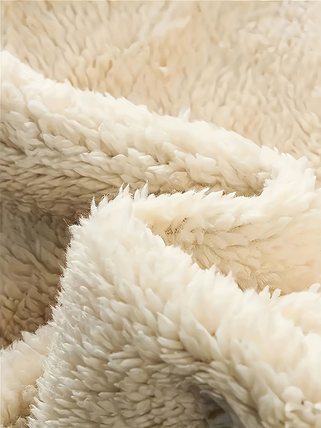 Qoramtir rangdagi 'Mama' printli, mo'ynali erkaklar svitshoti, kuz va qish uchun mukammal.