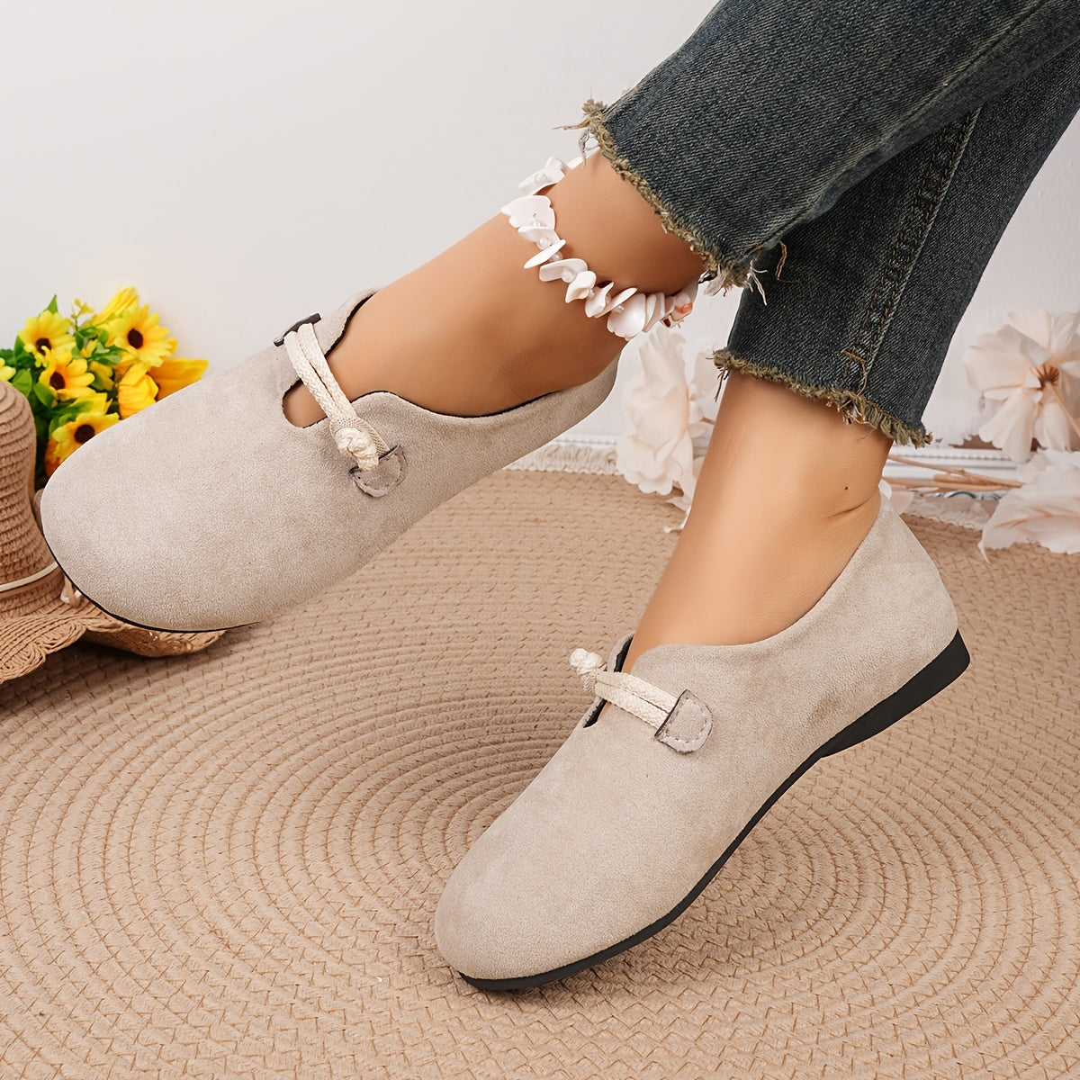 Women's Black Slip-On Flat Shoes Round Toe Casual Comfort All Season