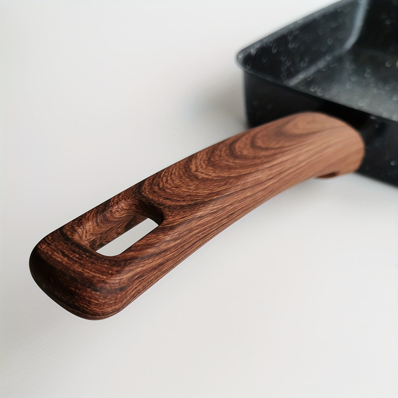 Yaponcha Tamagoyaki qozon to'plami, silikon spatula bilan - mukammal tuxum va omletlar uchun yopishmaydigan quyma temir qozon, osonlik bilan idish-tovoq tozalovchi mashinada tozalanadi.