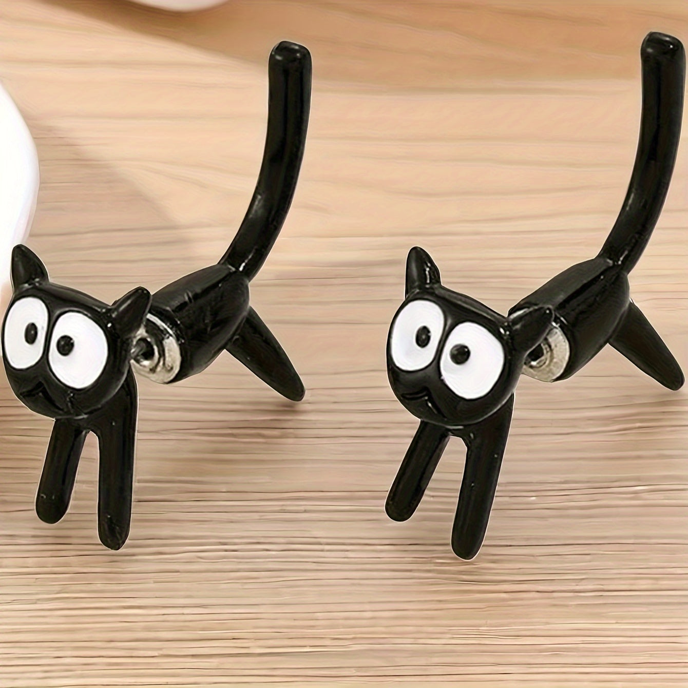 Ayollar uchun qora mushuk stud uzuklar, zink alloy, hayvonlar, mushukchalar, to'y uchun zargarlik buyumlari