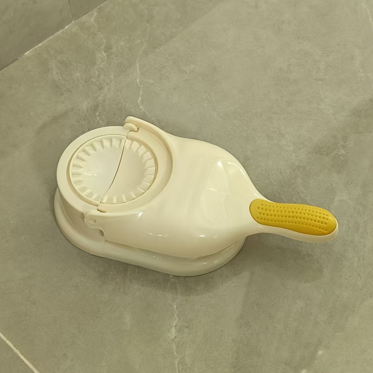 Plastic Manual Dumpling Press Mold for Home Kitchen, Handheld Ravioli Maker