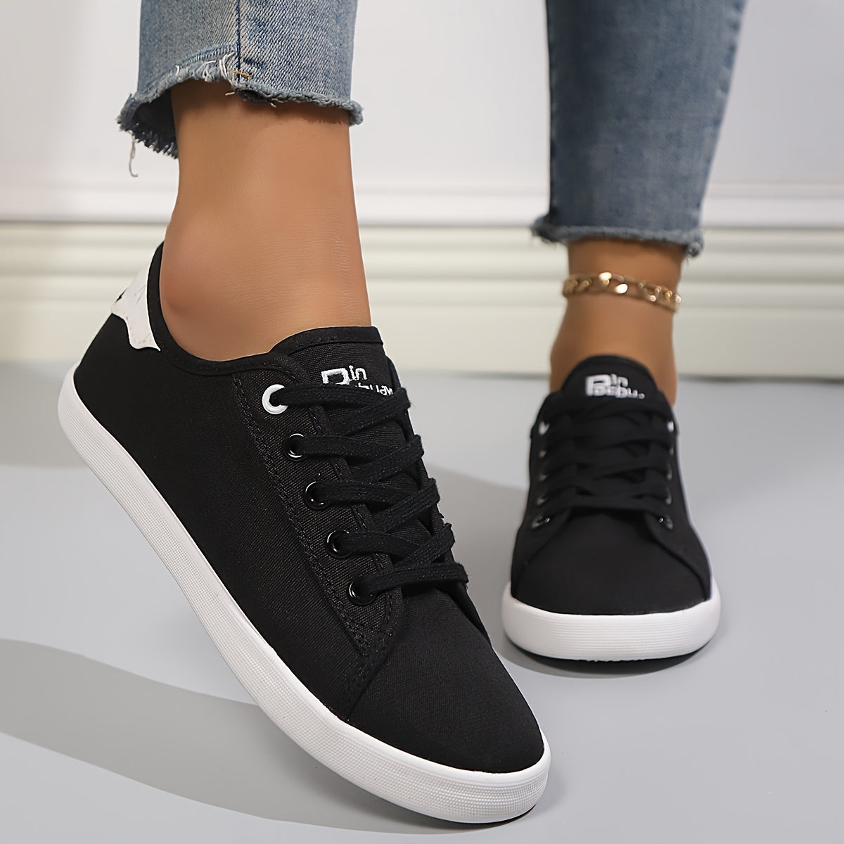 Women's Canvas Casual Sneakers Black White Lace-Up Walking Shoes