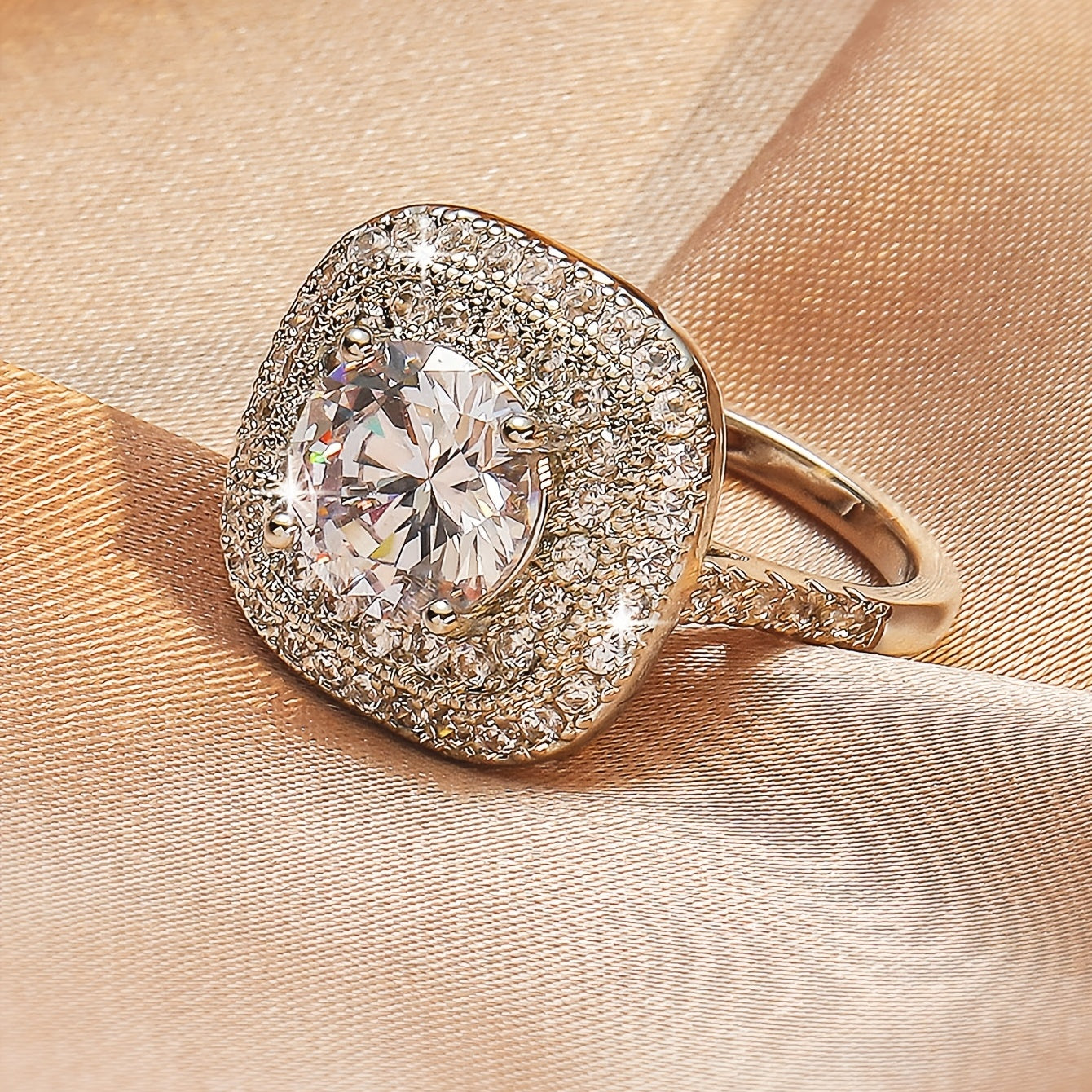 Women's Zirconia Ring for Weddings and Special Events