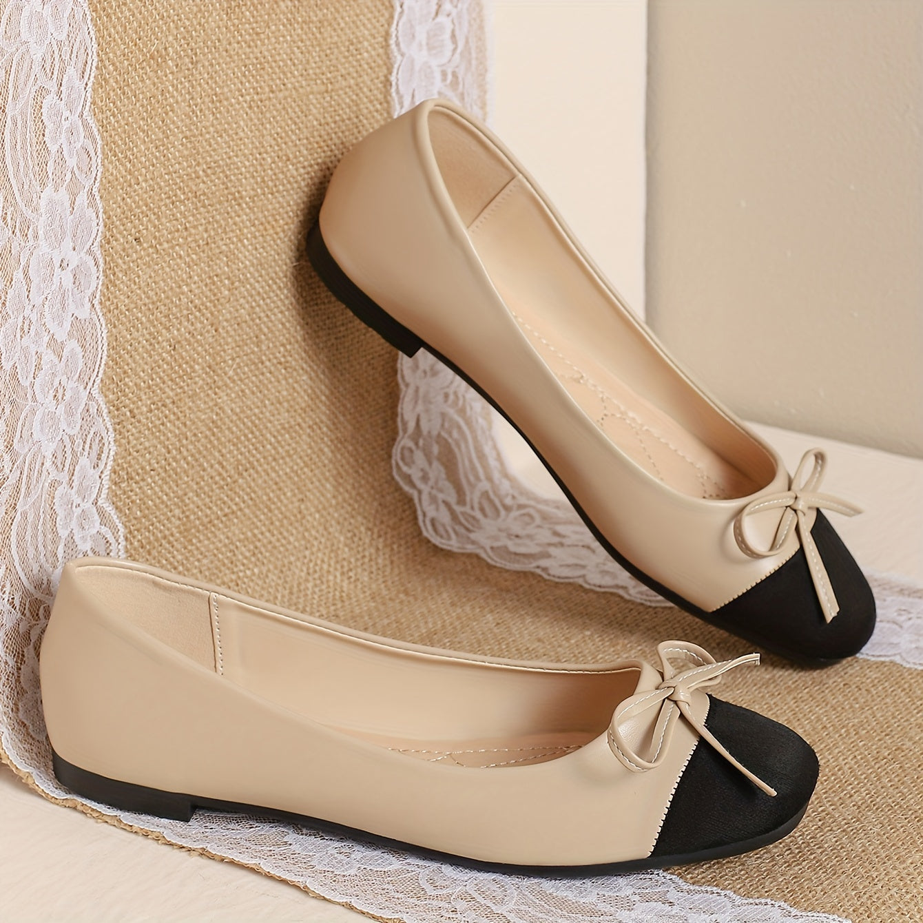 Zapatos planos de colorblock para mujer con detalle de lazo y suela de goma suave