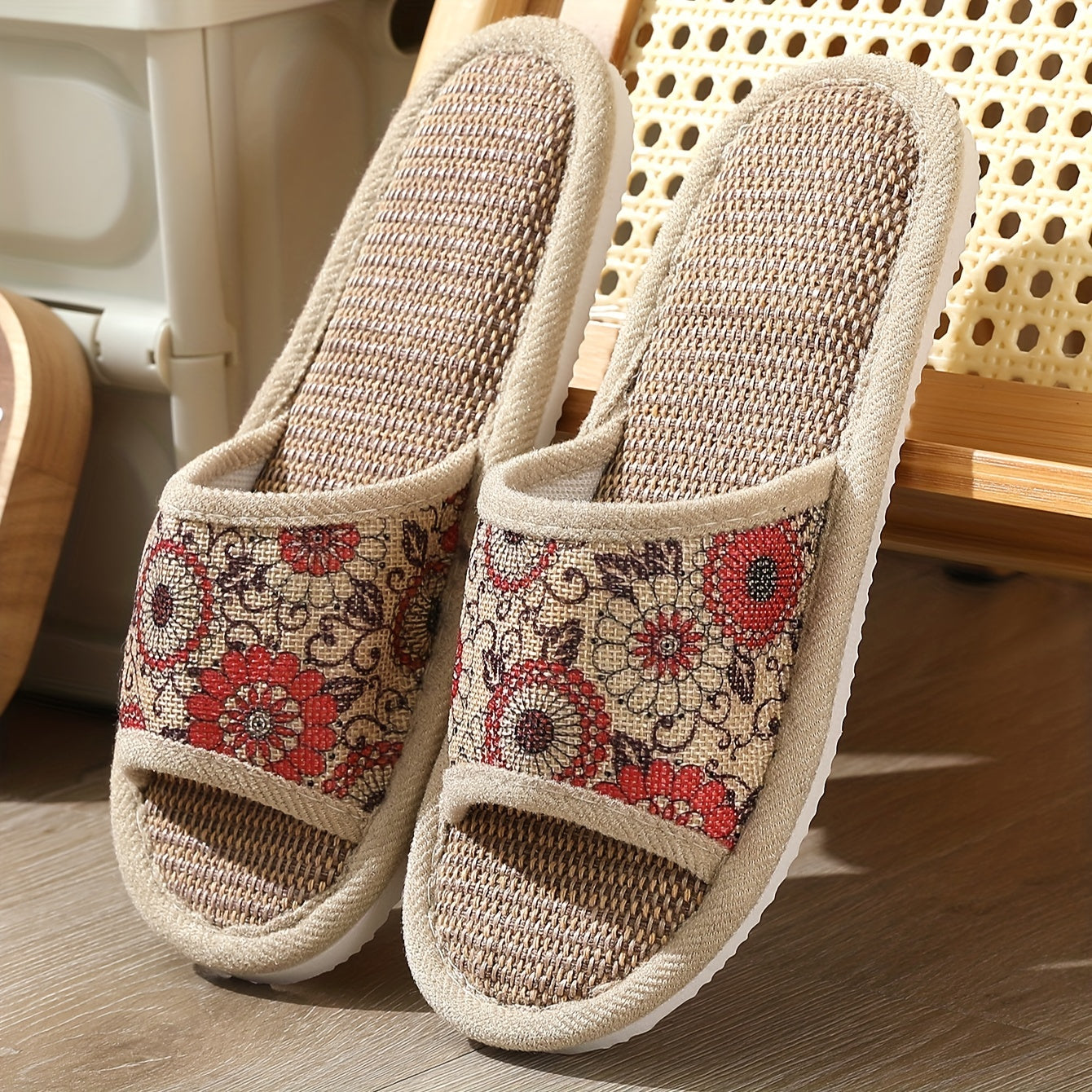 Women's Floral Linen Slip-On Slippers with EVA Sole Indoor House Shoes