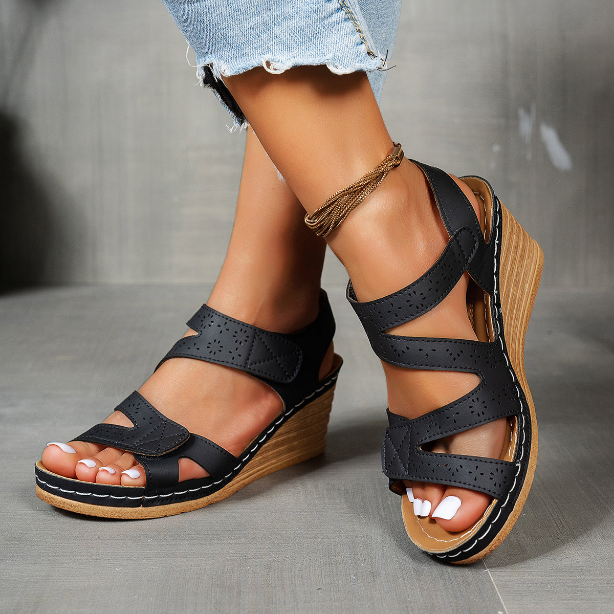 Women Retro Wedge Sandals Open-Toe Adjustable Strap Summer Footwear