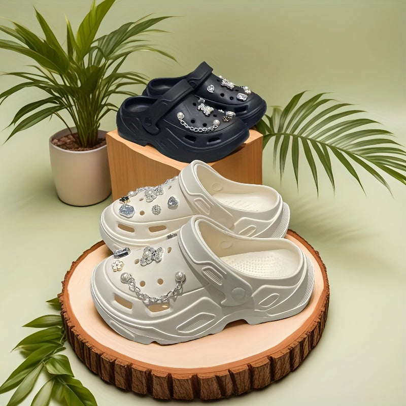 Ladies Summer Fashion Hole Shoes with Decorative Illustrations and Interchangeable Accessories