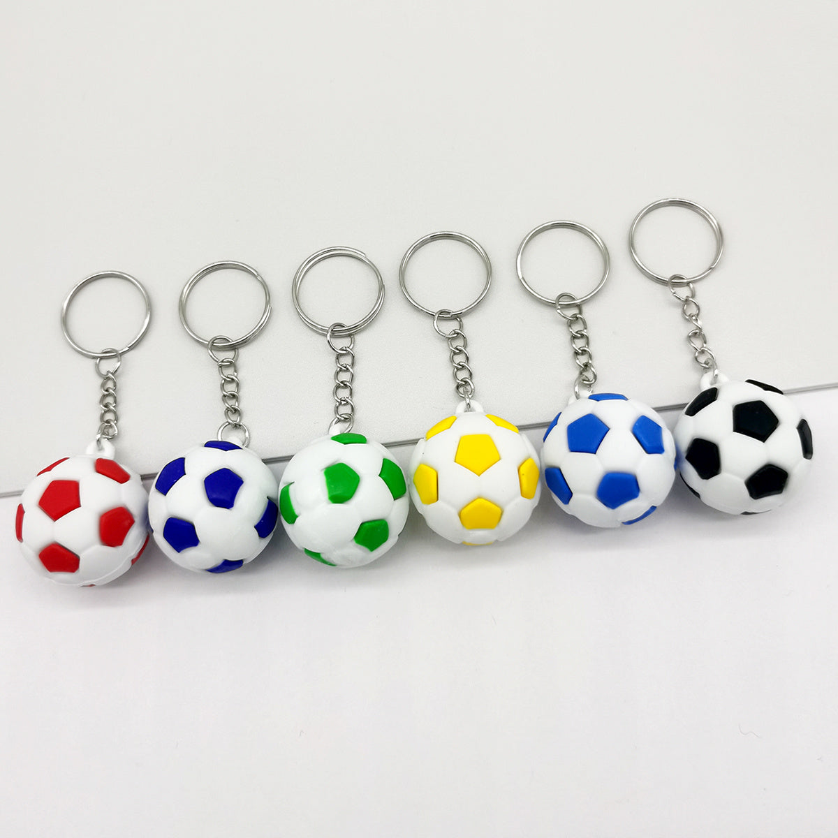 Conjunto de 6 llaveros de fútbol en PVC, colgantes y charms para bolsa