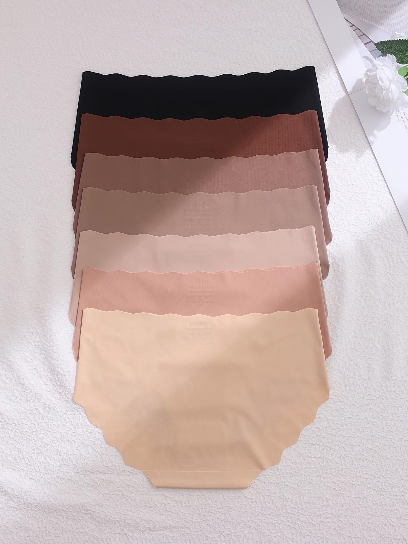 7 dona Ayollar uchun Yengil Rangi Ichki Kiym, To'lqinli Qirralar bilan, Qulay, Havo O'tkazuvchi, O'rta Bel, Bir Rangli