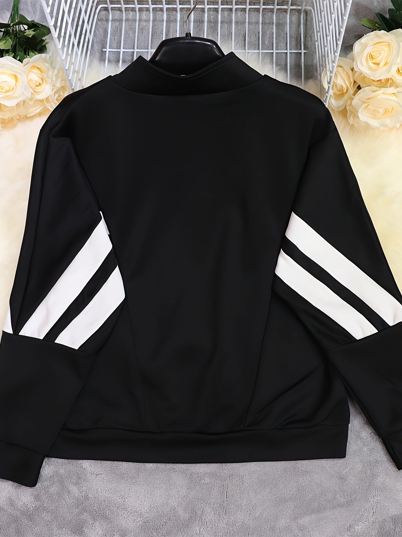 Katta o'lchamli kuz/qish chiziqli uzun qo'lli ayollar uchun ikki qismli shimlar to'plami