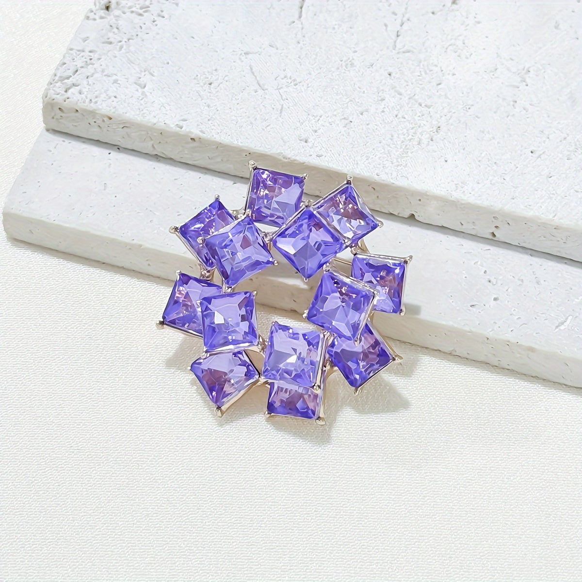 Vintage Style Rhinestone Brooch Pin with Irregular Shape and Glass Gemstone for Women's Dresses