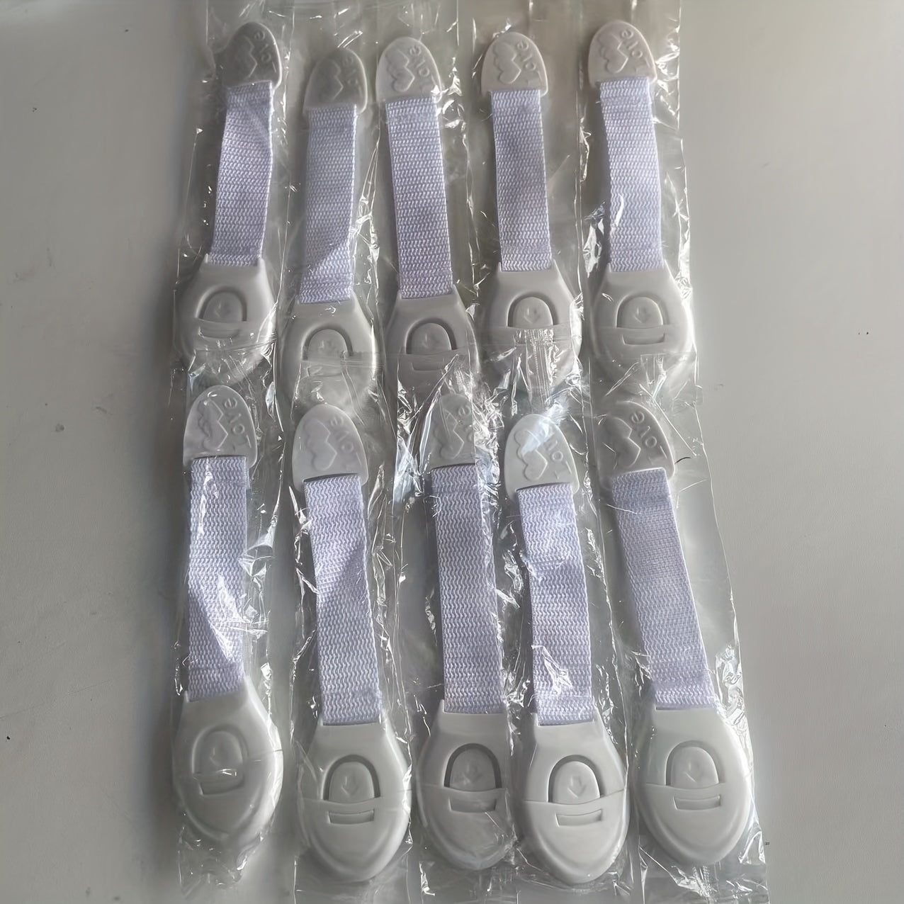 5 до 10 штук расширенных многофункциональных замков безопасности, включая замки для ящиков, замки для холодильников и замки для окон и дверей.