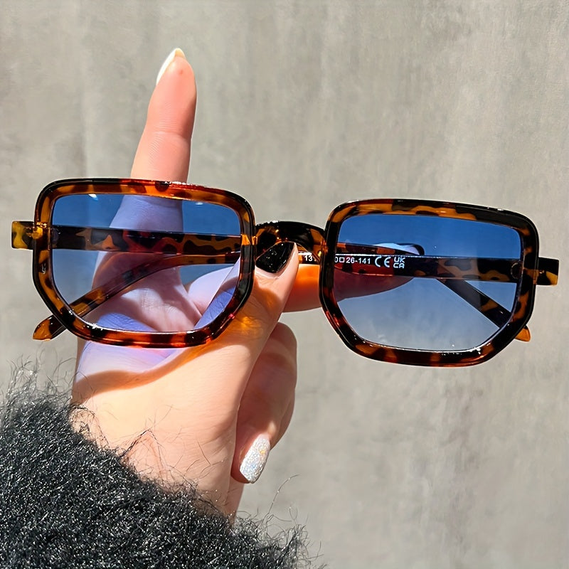 Women’s Square Frame Sunglasses Gradient Lenses UV Protection Sturdy Metal Hinges for Parties and Daily Wear