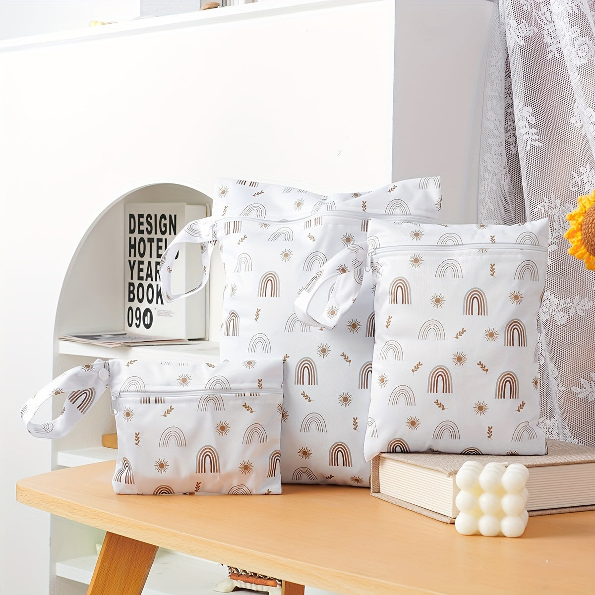 Suv o'tkazmaydigan pampers sumkasi to'plami - 3 dona o'z ichiga oladi, plyaj, basseyn, sport zali va sayohat uchun mukammal - Mustahkam polyesterdan tayyorlangan, pampers, nam kiyimlar va saqlash uchun ideal - Portativ va ko'p funksiyali