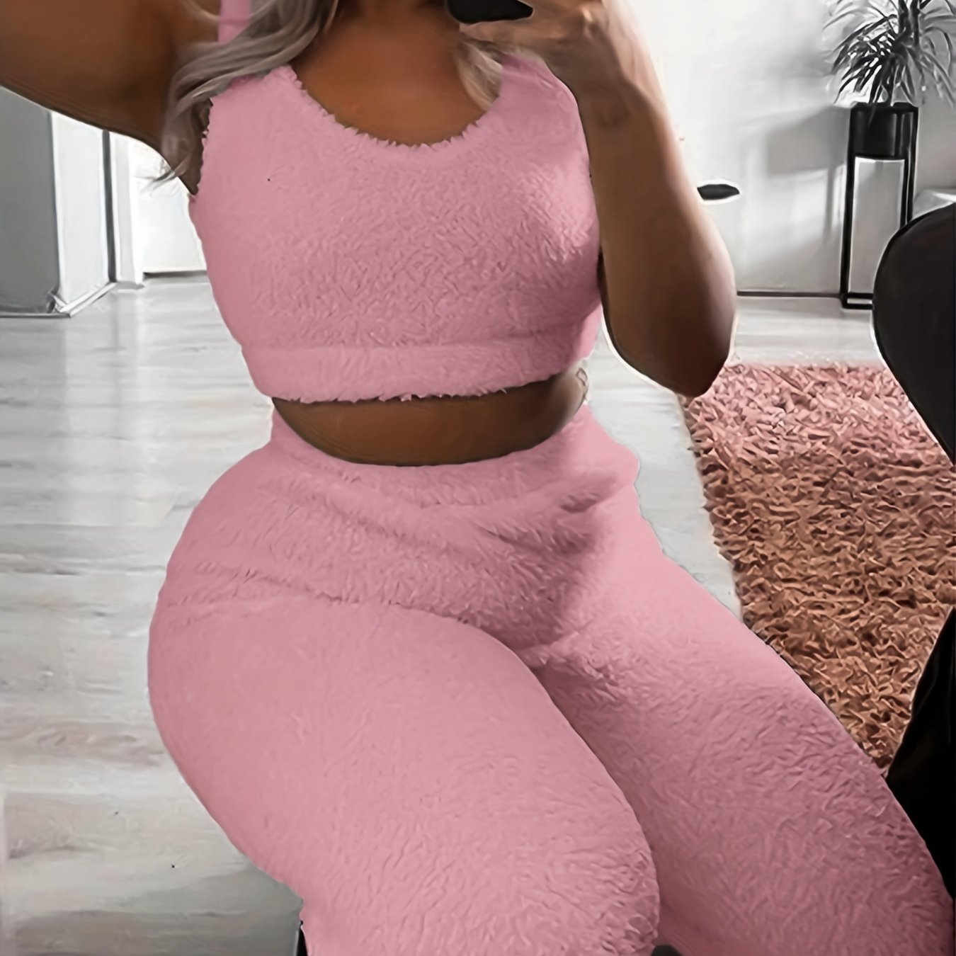 Conjunto de ropa de estar con felpa de poliéster para mujer con top de tirantes y pantalones con cintura elástica