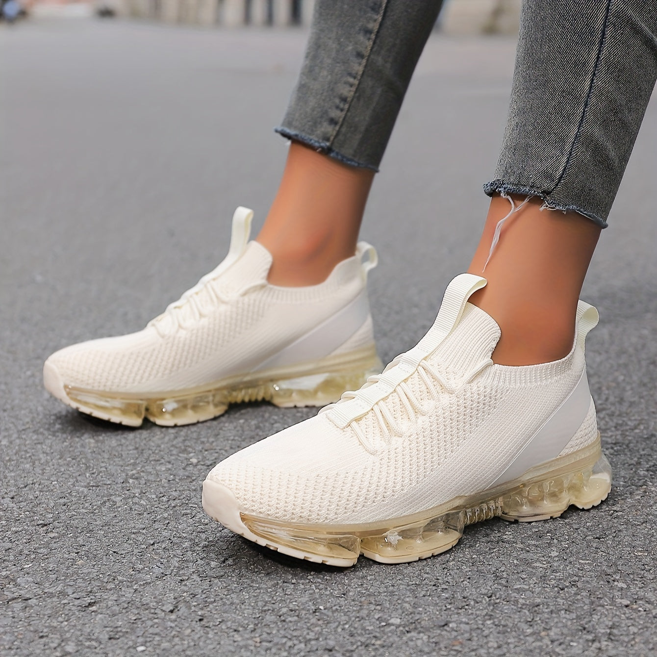 Women's Lightweight Breathable Running Shoes Cushioned Support All-Season Fabric Sneakers