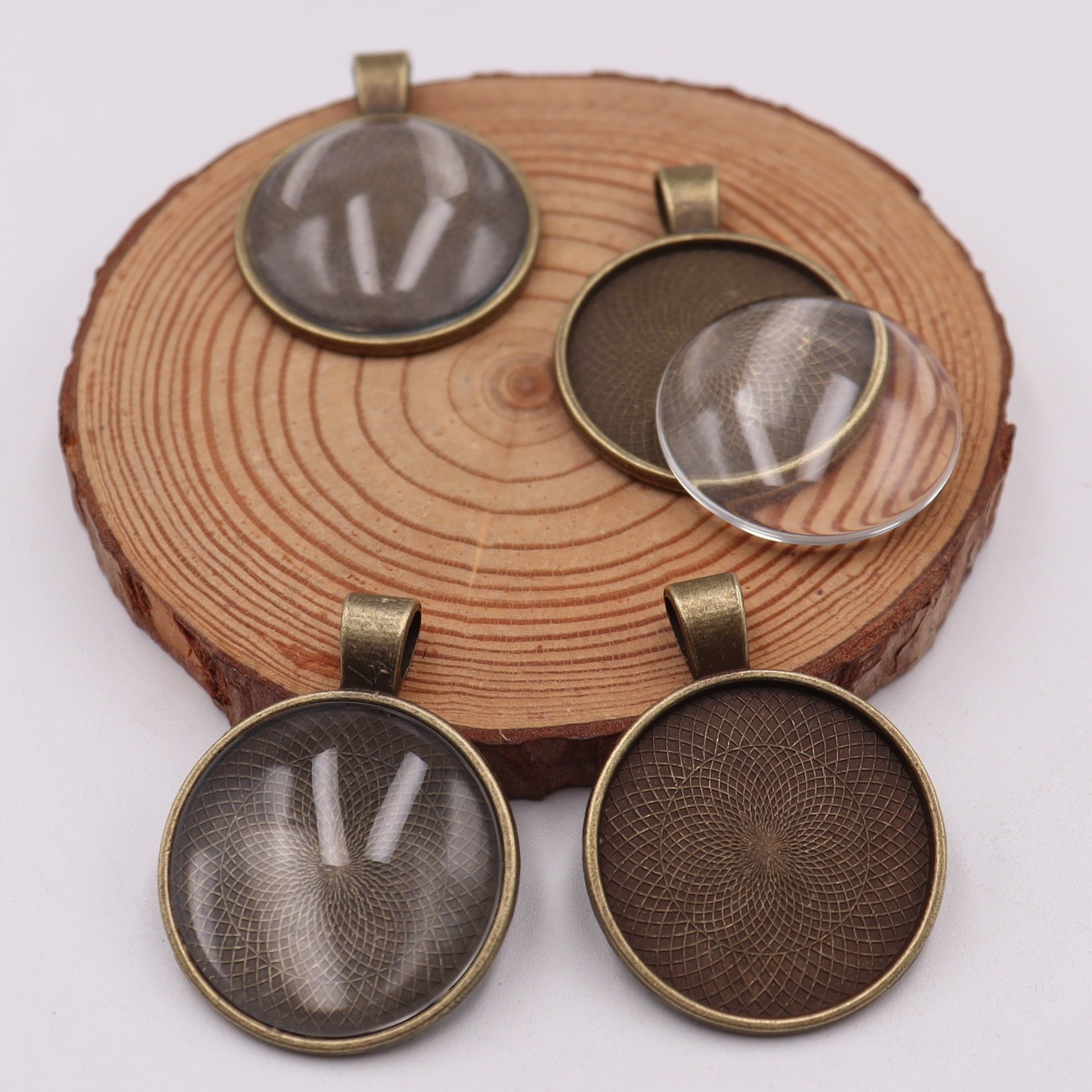Jewelry Findings Golden Pendant Trays Sets of 5 10 25 White Circular 2.5CM