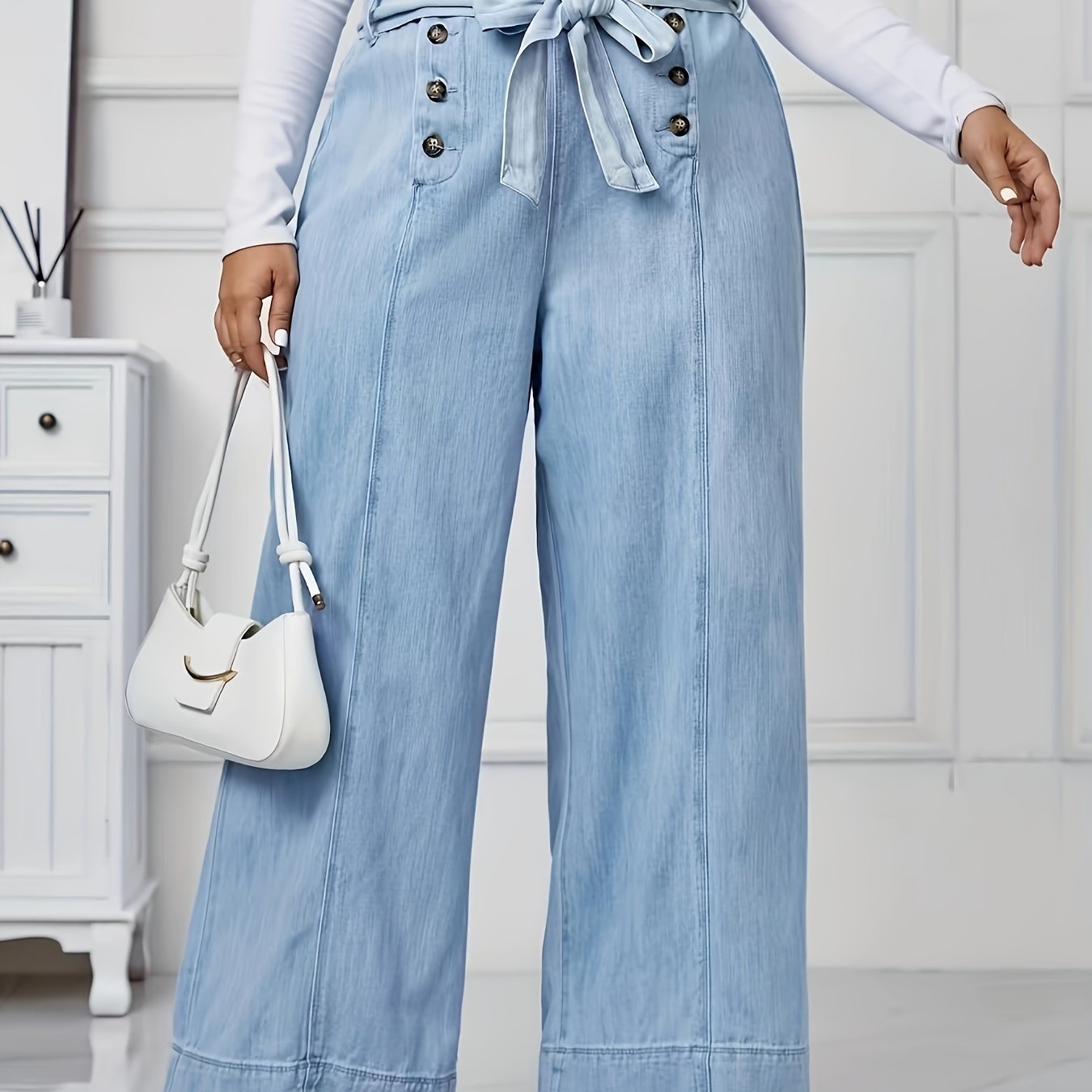Plus Size Women's Casual Denim Jeans High Rise Wide Leg with Belt