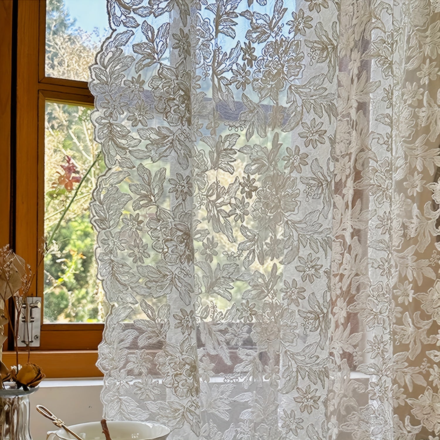 Vintage jacquard shaffof pardalar to'plami, yotoqxona, oshxona, restoranlar uchun ipak bilan tikilgan panellari bilan. Yuvilishi mumkin va astarsiz, romantik mavzu bilan barcha fasllar uchun mukammal.