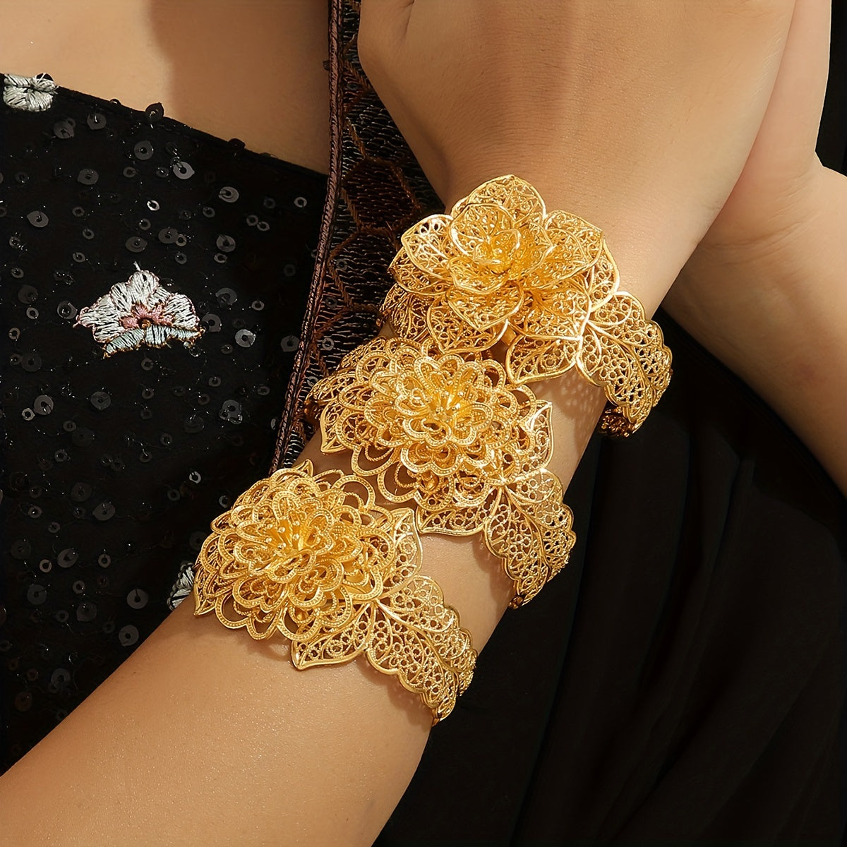 Conjunto de pulseras florales con baño de oro vintage para mujer, diseño calado, regalo de boda