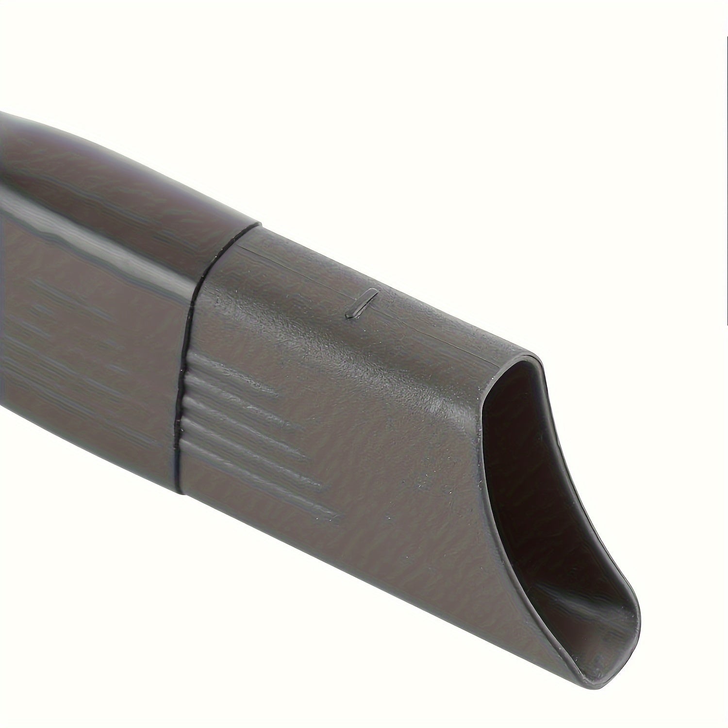 Одна деталь набора гибких насадок для пылесоса, включая 25-дюймовую насадку, щелевую насадку и щетку. Совместимо со всеми шлангами пылесосов размером 1-1/4'' или 1-3/8'' (32 мм).