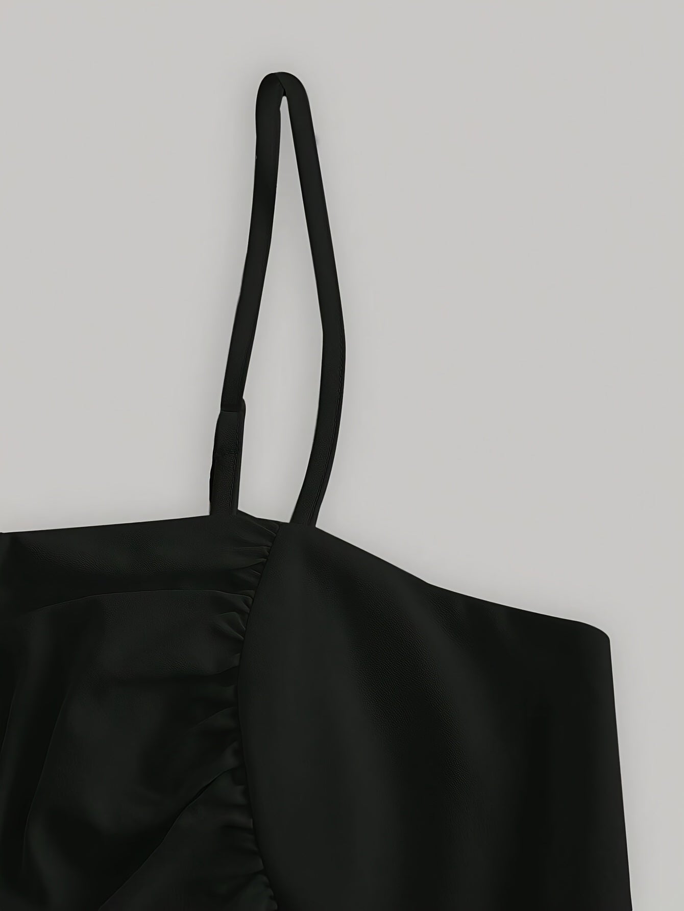 Стильное платье А-силуэта с открытыми плечами и сборкой на талии, машинная стирка, идеально подходит для всех сезонов.