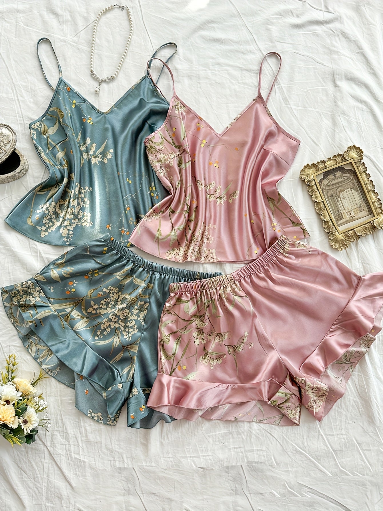 Plus Size Women's Cherry Print V-Neck Pajama Sets All-Season Sleepwear