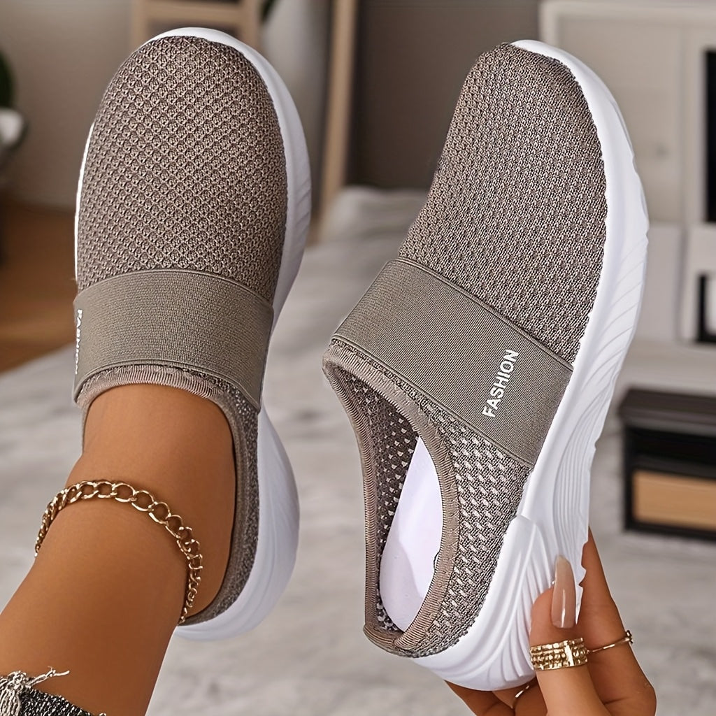 Ayollar oq Slip-On sport poyafzallari nafas oladigan tarmoq bilan kundalik yozgi qulaylik