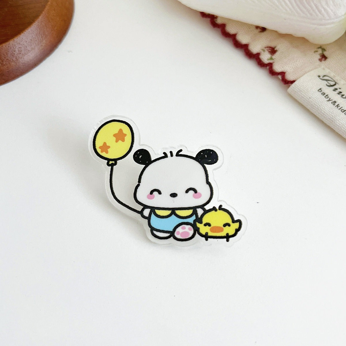 Bolalar uchun 8 ta akril broşetlar to'plami, multfilm hayvonlari va itchalar pinlari, yorqin rangli belgilash aksessuarlar, sumkalar, kurtkalar, shapka uchun