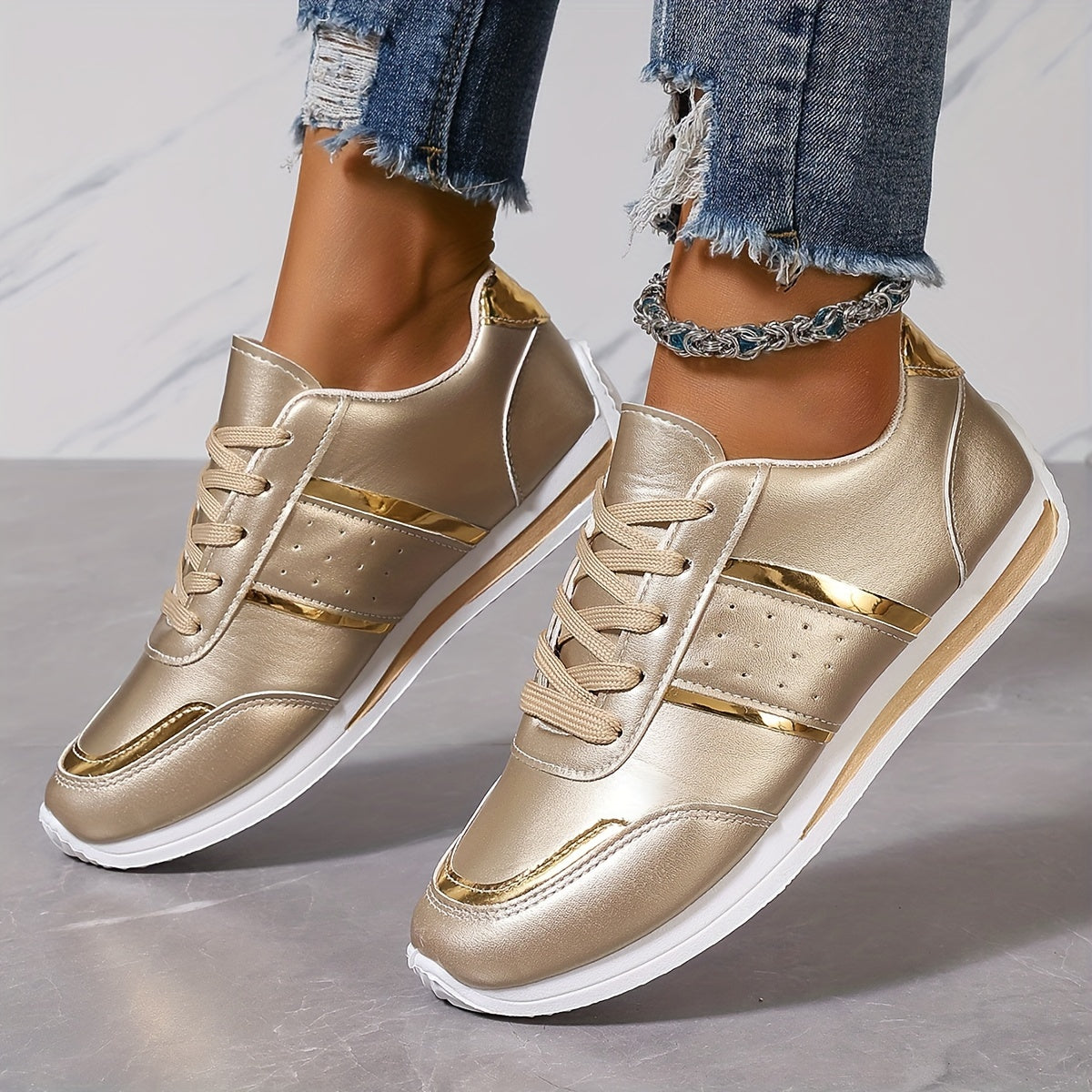 Women's Sneakers Lightweight Casual White Lace-Up Shoes Versatile All Seasons