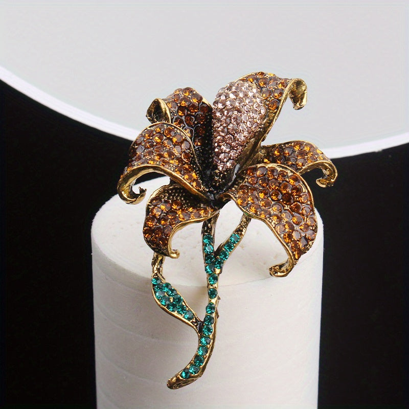 Vintage Rhinestone Rose Brooch Pin, Ayollar uchun Yuqori Sifatli Dizaynga ega Noan'anaviy Shakldagi Zamonaviy Aksessuar