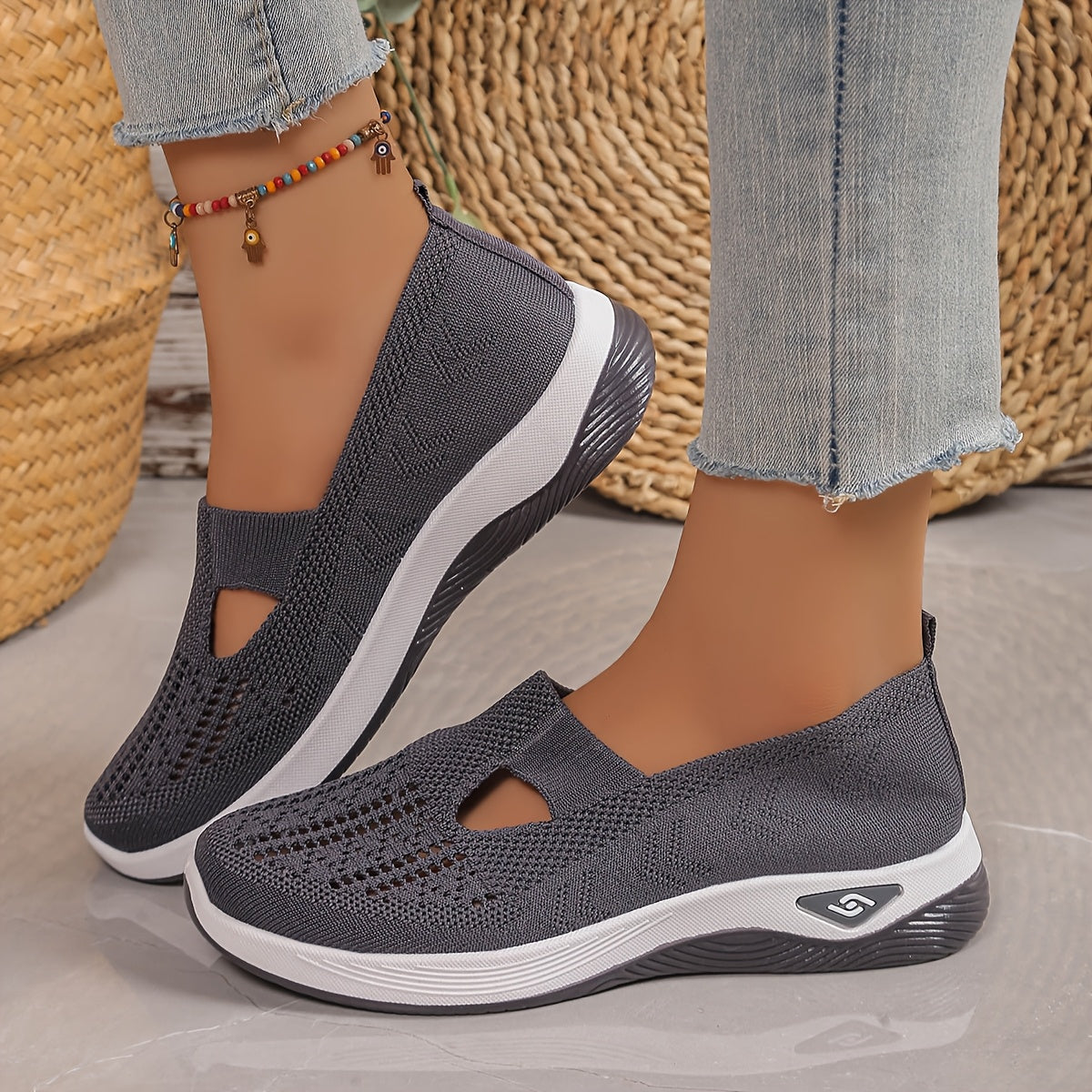 Women's Casual Sneakers Solid Color Breathable Fabric Low Top TPU Sole