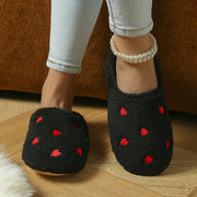 Women's Heart-Shaped Plush Indoor Slippers for Comfort and Home Use