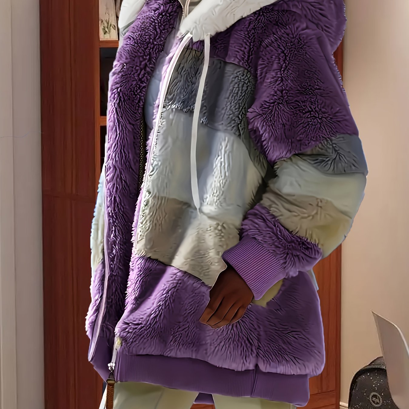 Women's Hooded Knit Hoodie Jacket with Geometric Pattern for Fall and Winter