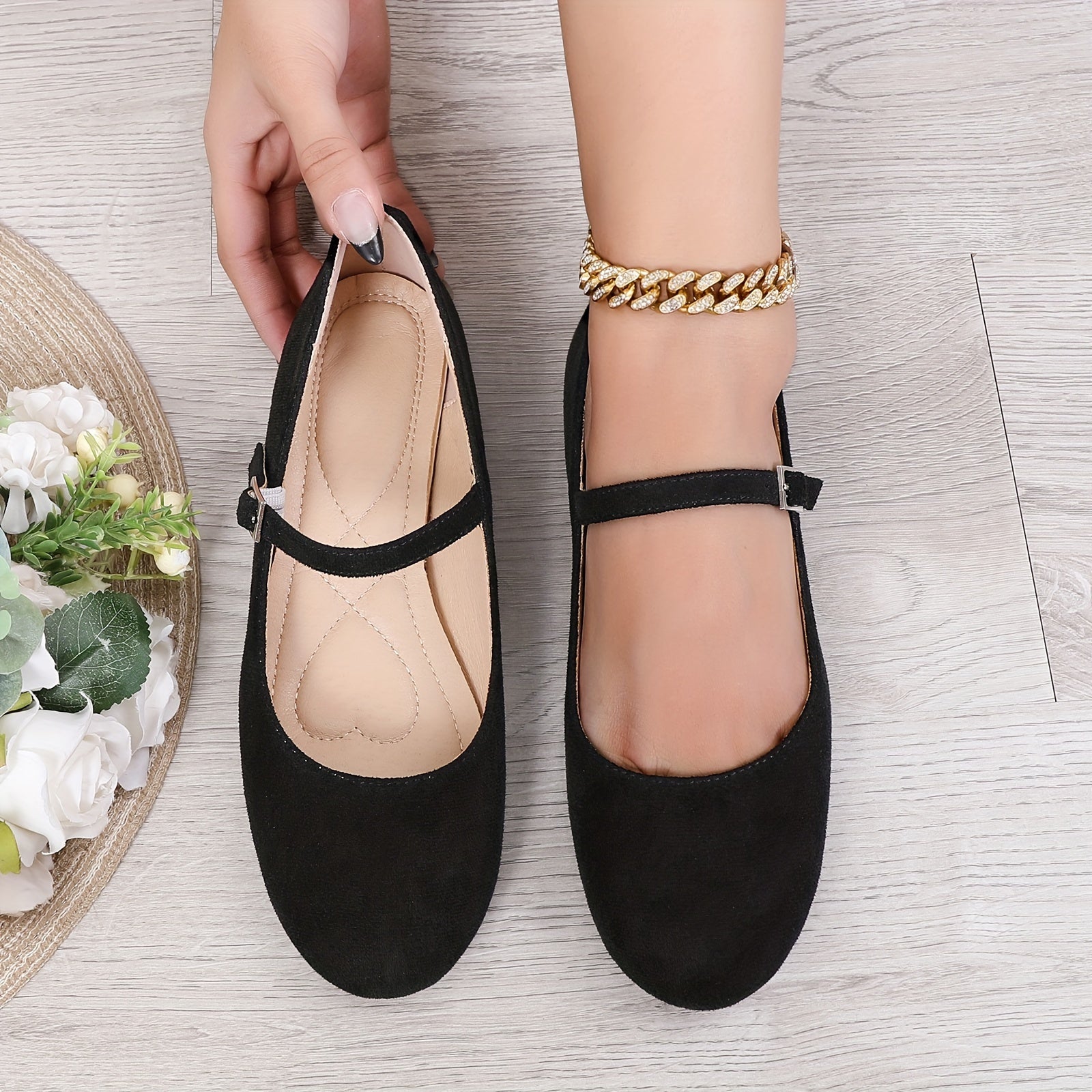 Women's Flat Shoes Buckle Strap Solid Color Ballet Flats