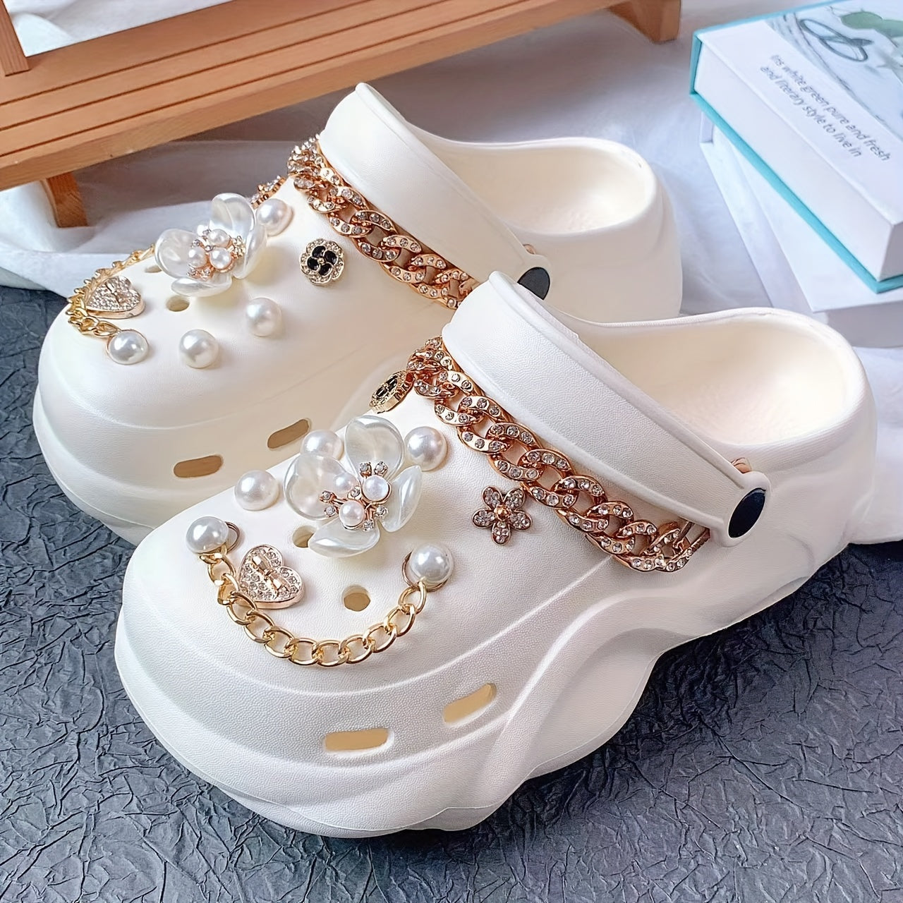 Women EVA Sandals Flat Heel Lightweight Breathable with Faux Pearl