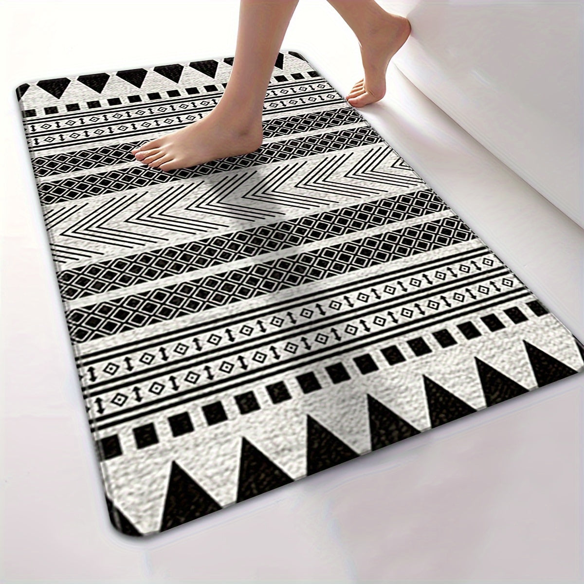 Non-Slip Moroccan Area Rug, Soft Braided Design, Machine Washable for Living Room and Kitchen