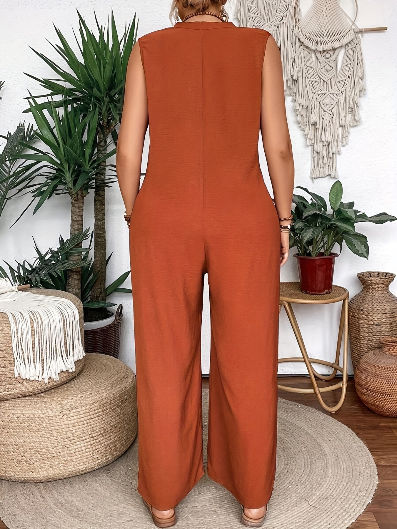 Plus Size Sleeveless Jumpsuit Scoop Neck Cut-Out Pockets Casual Holiday