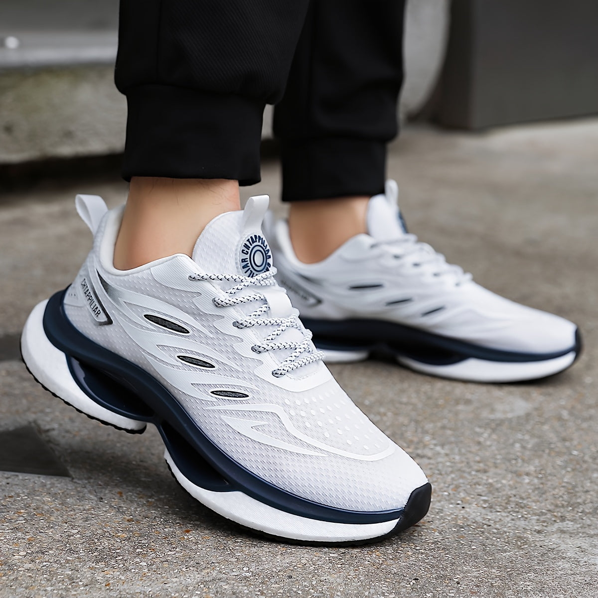 Men's Breathable Mesh Running Shoes Lightweight Stability Reflective Design Casual Outdoor Sneakers