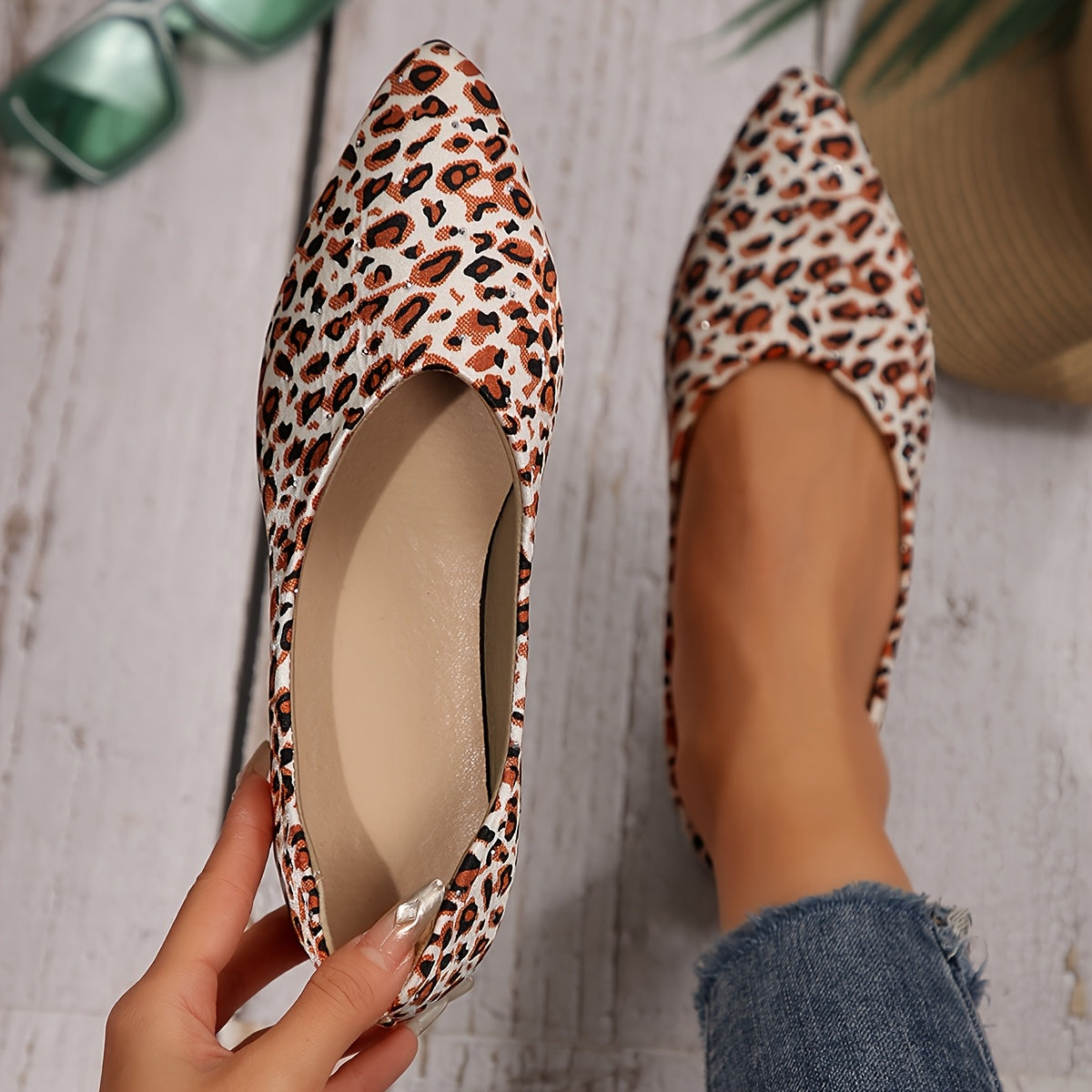 Women Leopard Print Ballet Flats Pointed Toe Slip-On Shoes