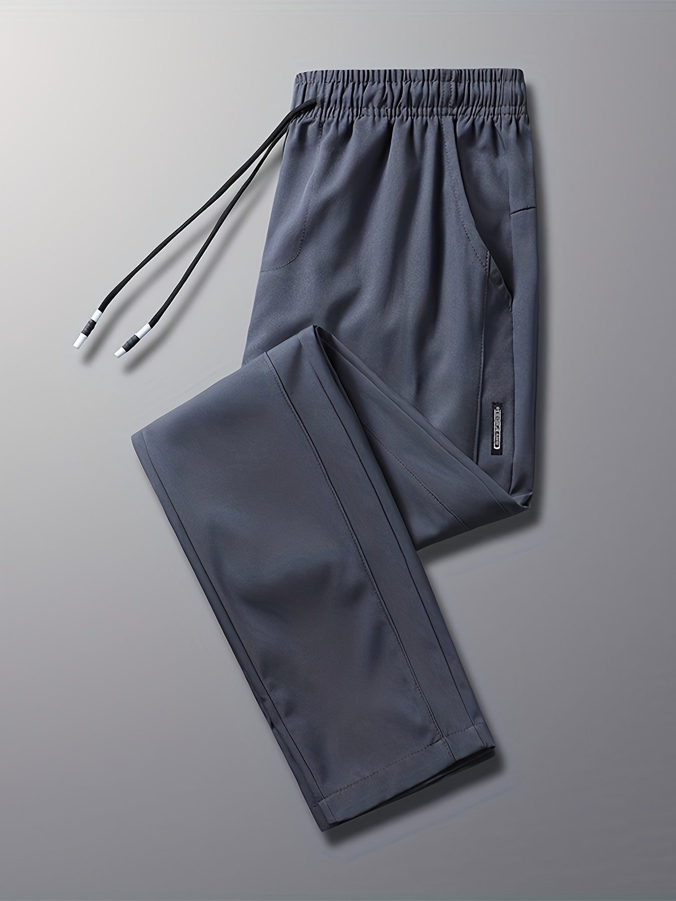 Erkaklar uchun tasodifiy shimlar to'rt rangda