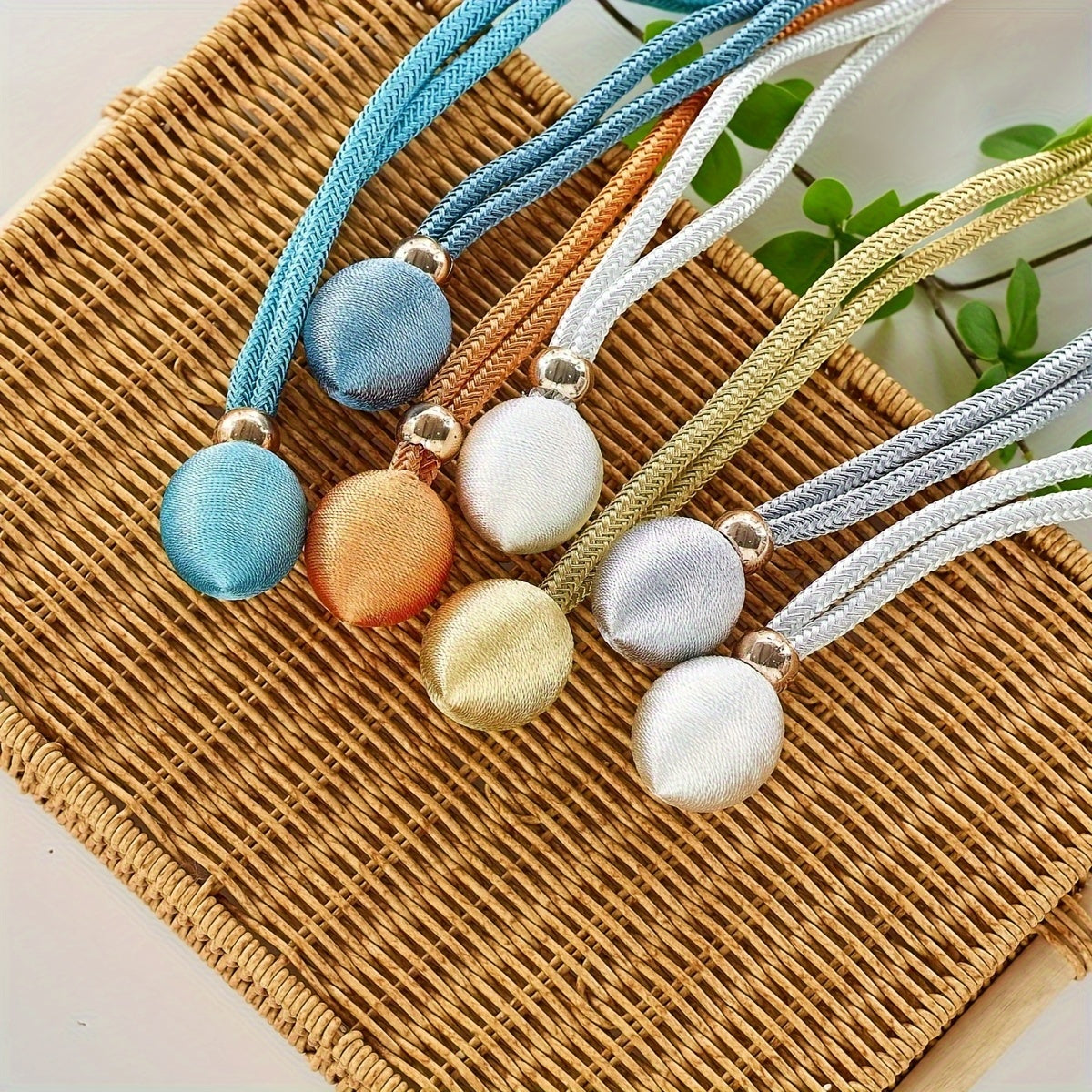 Egg-Shaped Curtain Tieback for Bedroom Living Room or Dining Room Decor
